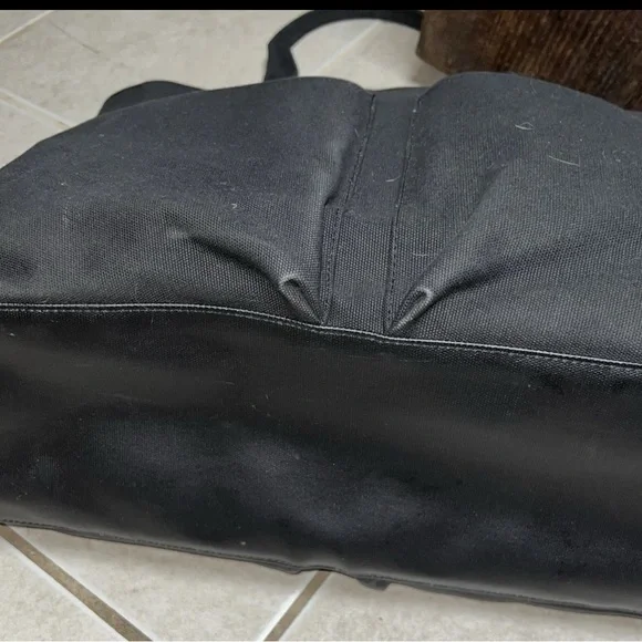 Dagne Dover Black Tote Bag with Structured Design and Matte Finish - Picture 2 of 4